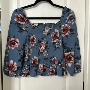 Daily special floral top size L